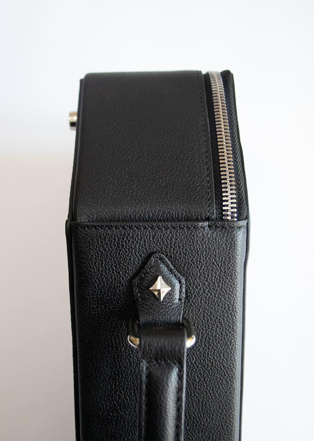 Casquette Crossbody Bag BLACK Coffin-Shaped Bag with Real Guitar Strap