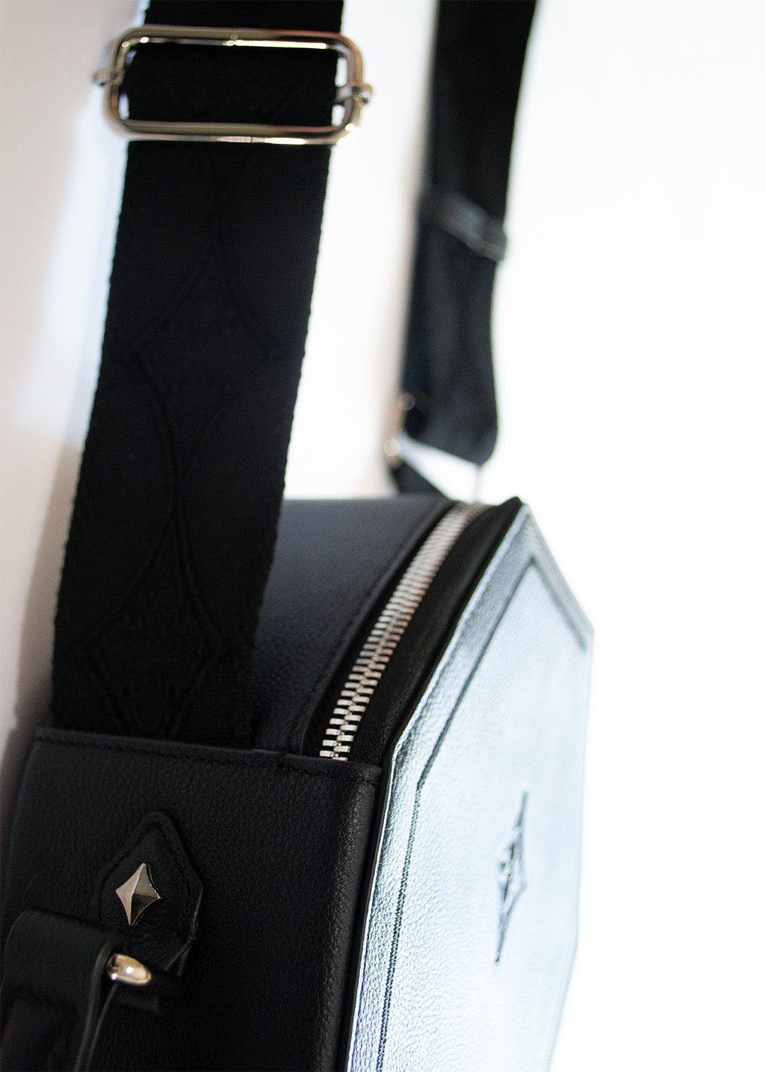 Casquette Crossbody Bag BLACK Coffin-Shaped Bag with Real Guitar Strap